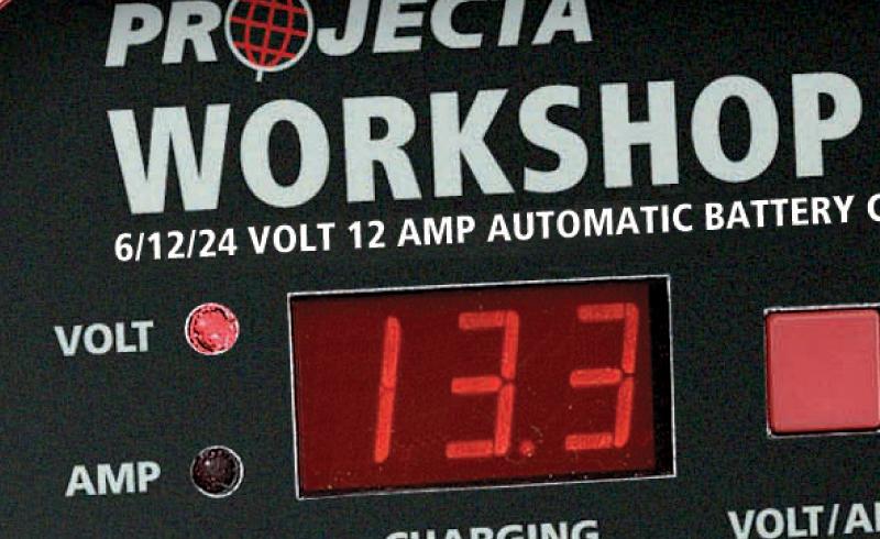 PROJECTA Workshop-2100 21A Battery Charger 6/12/24V HDBC35