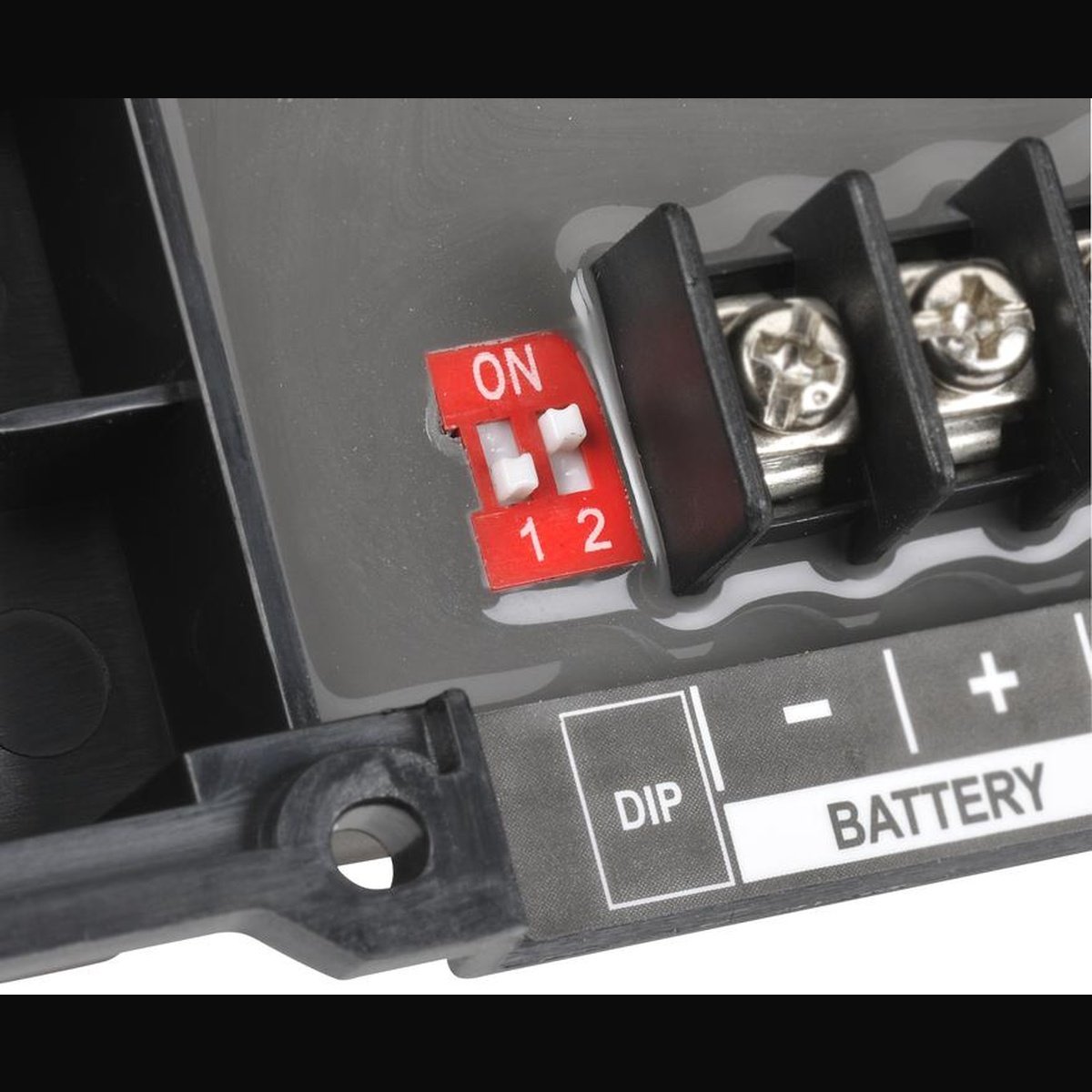 PROJECTA 15A 12V Solar Charge Controller 4 Stage Auto SC015