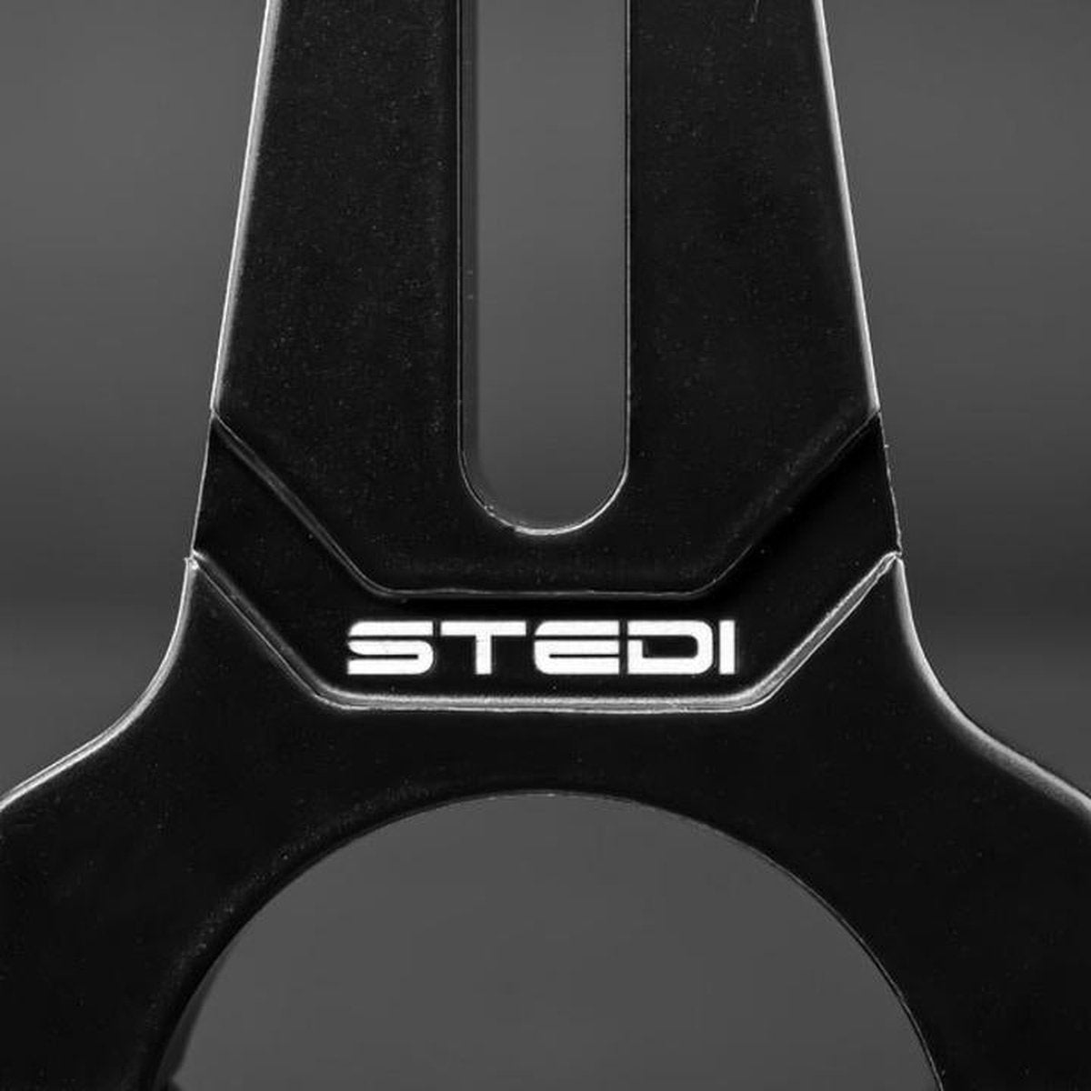 STEDI Bull Bar Mounting Bracket Clamp  7577mm Universal Fitment BRKUNIV7577MM