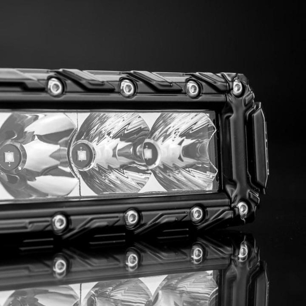 STEDI Slim Light Bar Single Row  6 LED 75 Inch LEDST3K6L