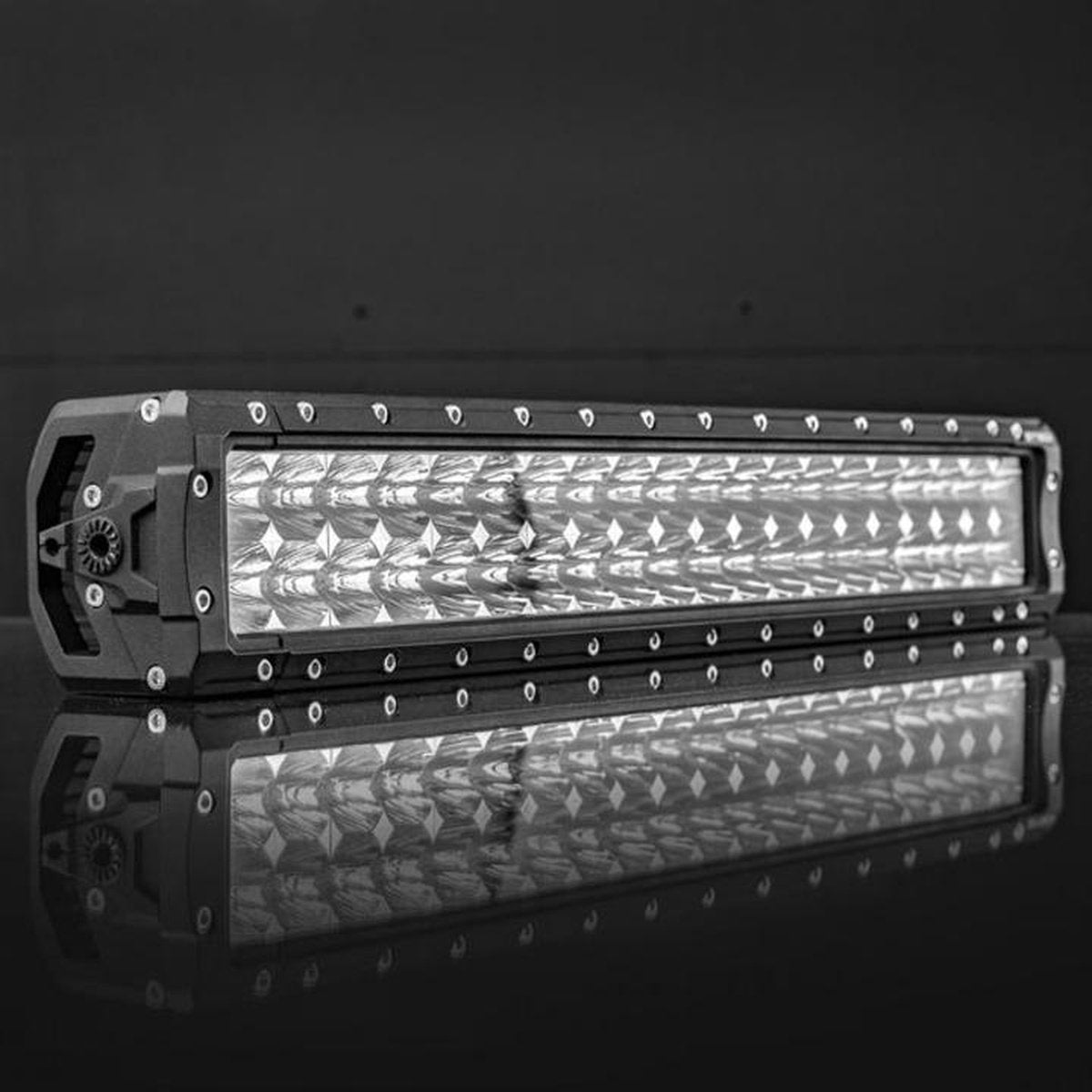 STEDI Light Bar Double Row 40 LED  ST4K 22 Inch LEDST4K2240L