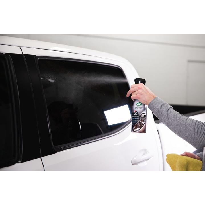 Turtle Wax Hybrid Solutions Mist Interior Detailer Streak-Free 591ml